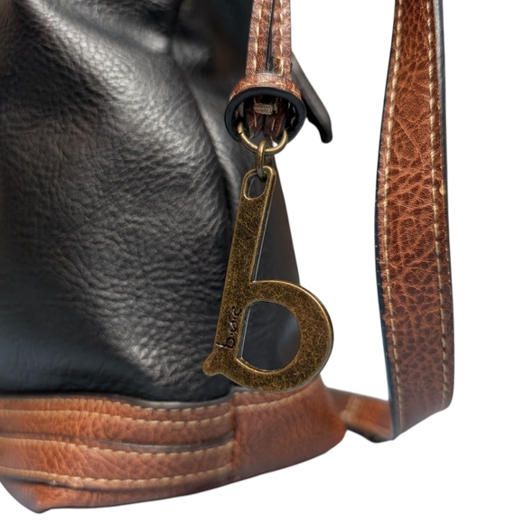 b.o.c. Black and Brown Leather Shoulder Bag Crossover Strap Full Size Purse - Picture 4 of 16